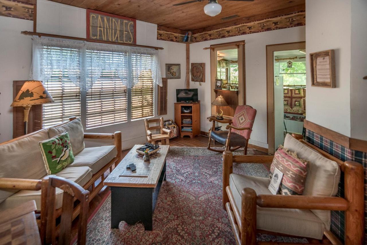 Country Woods Inn Glen Rose Extérieur photo