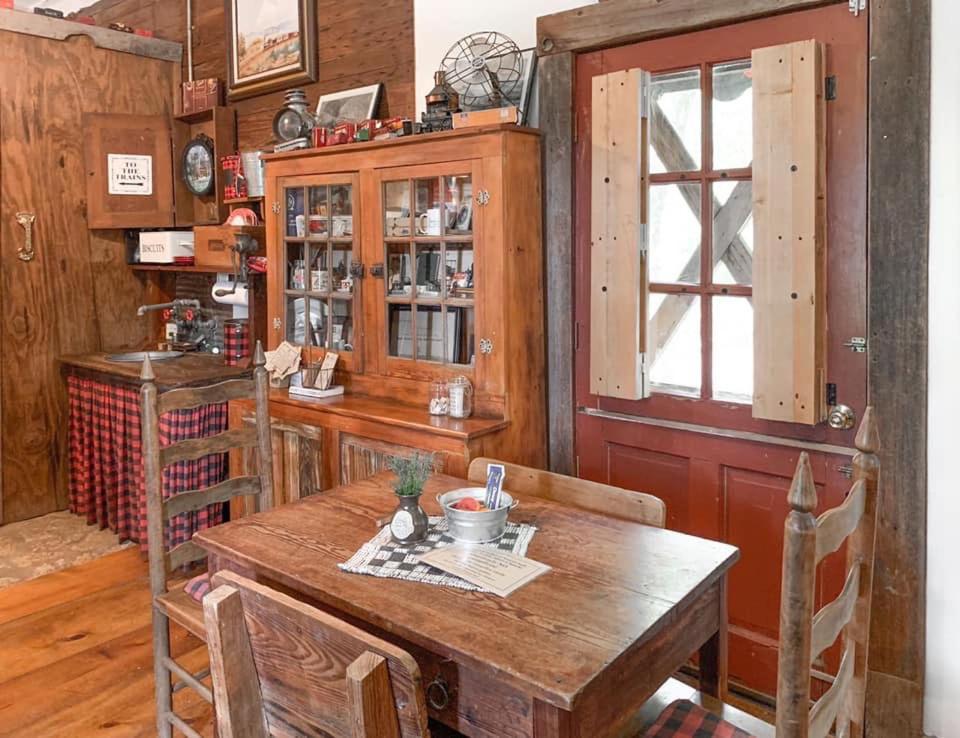 Country Woods Inn Glen Rose Extérieur photo
