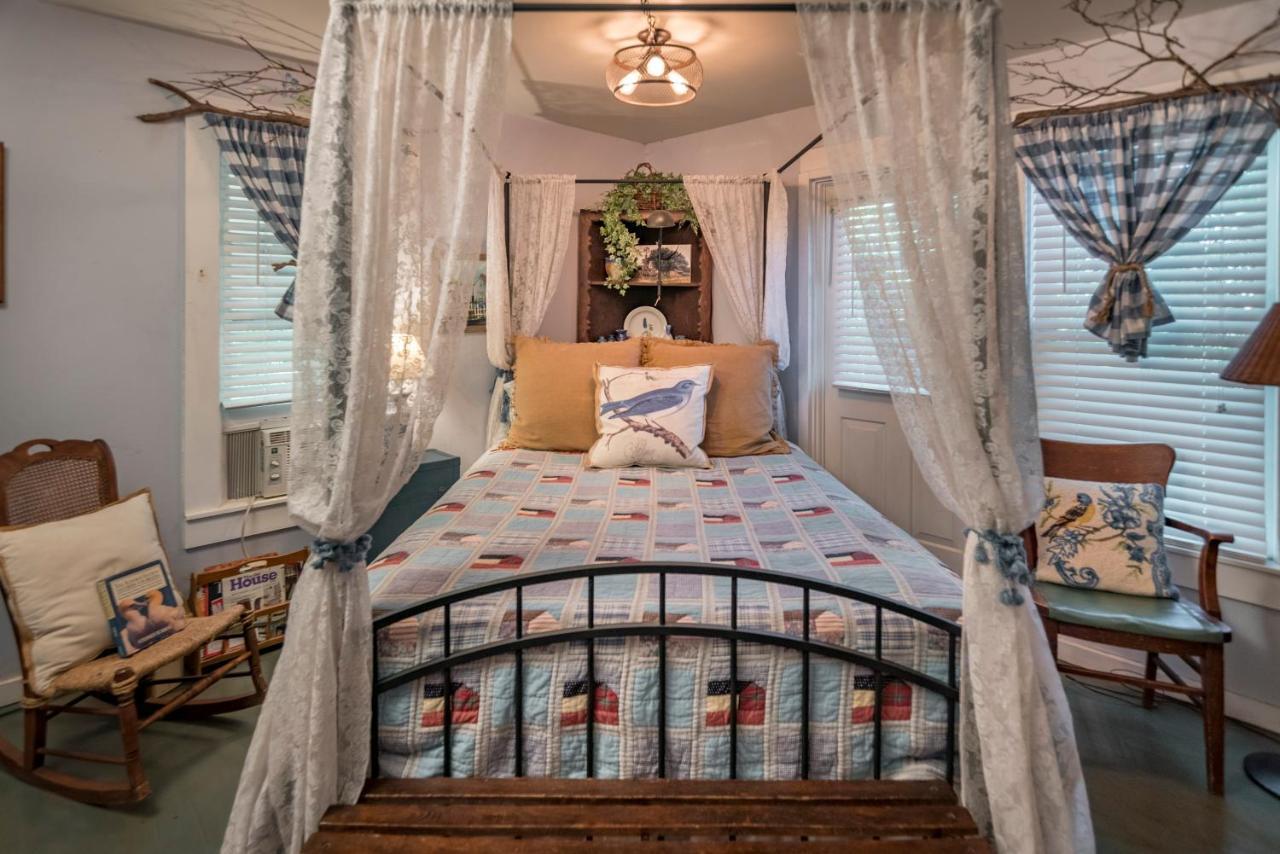Country Woods Inn Glen Rose Extérieur photo