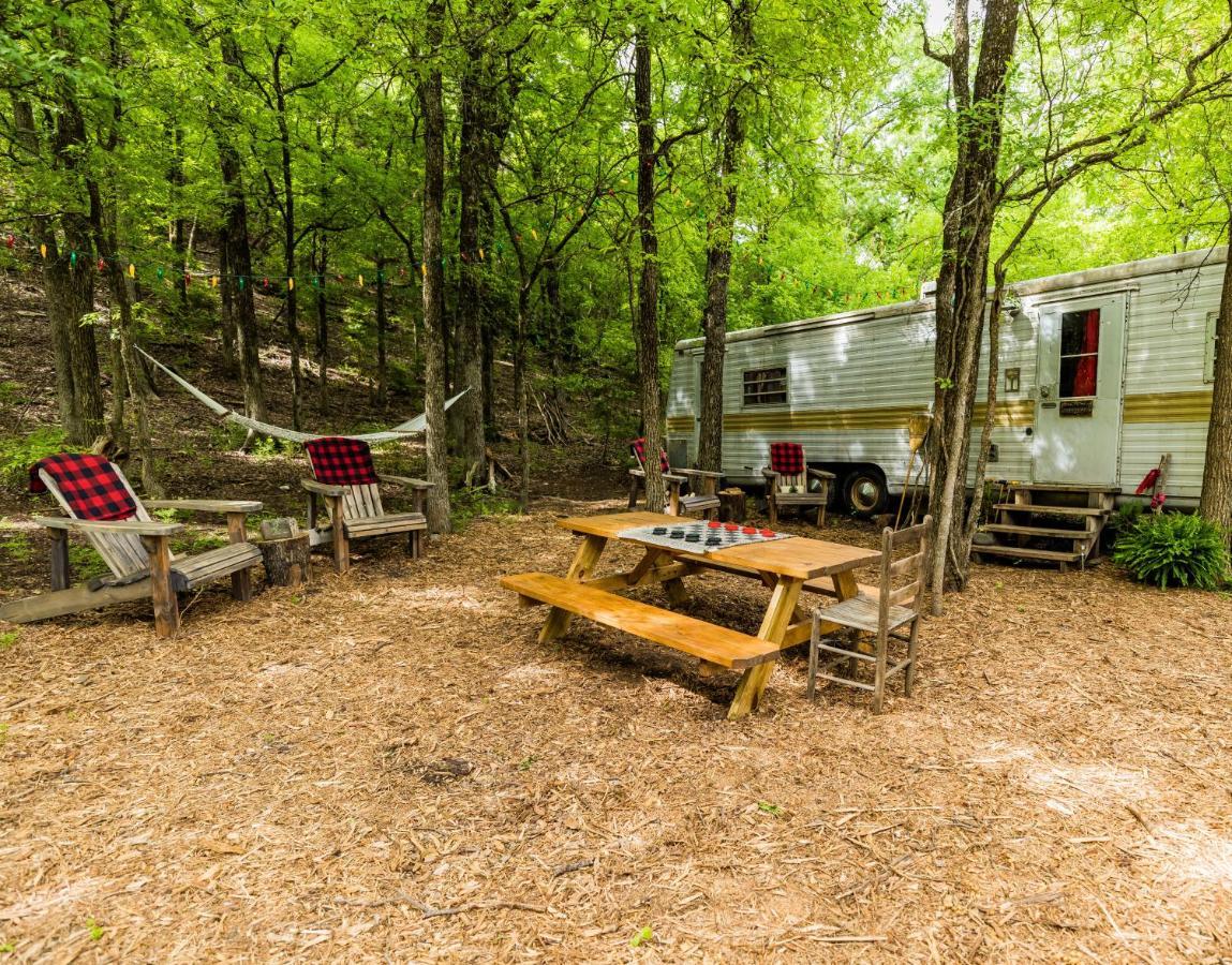 Country Woods Inn Glen Rose Extérieur photo